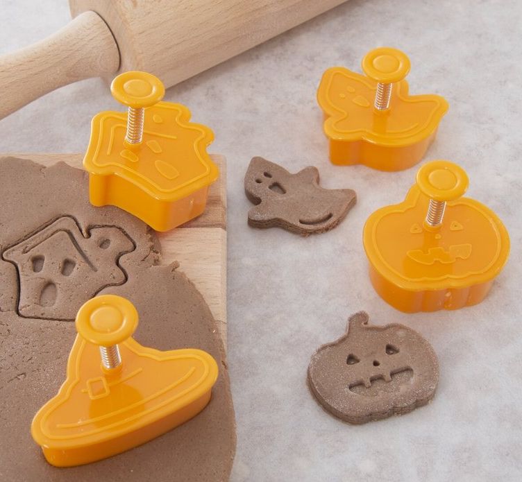 Vykrajovačka s pístem plast/kov HALLOWEEN 4ks